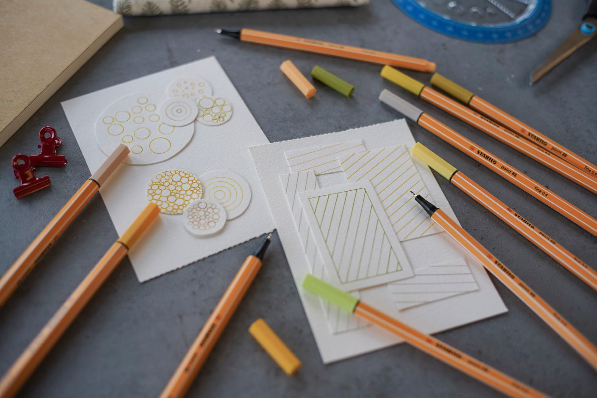 STABILO Fine Point 88 Felt Tip Pen - Zig-Zag Case x 18 Fine Felt-Tip Pens - Assorted Colours - Image 8